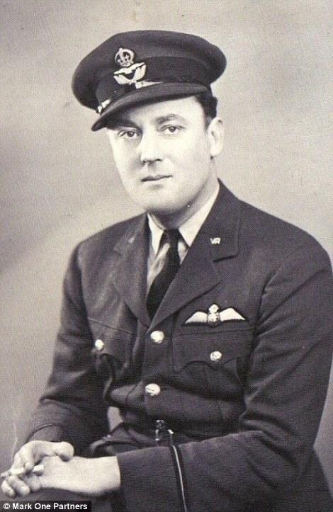 Flight of Spitfire I P9374 and Flying Officer P Casenove on 1940-05-24