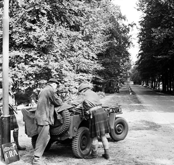 Captain Ogilvie of the UK Glider Pilot Regiment