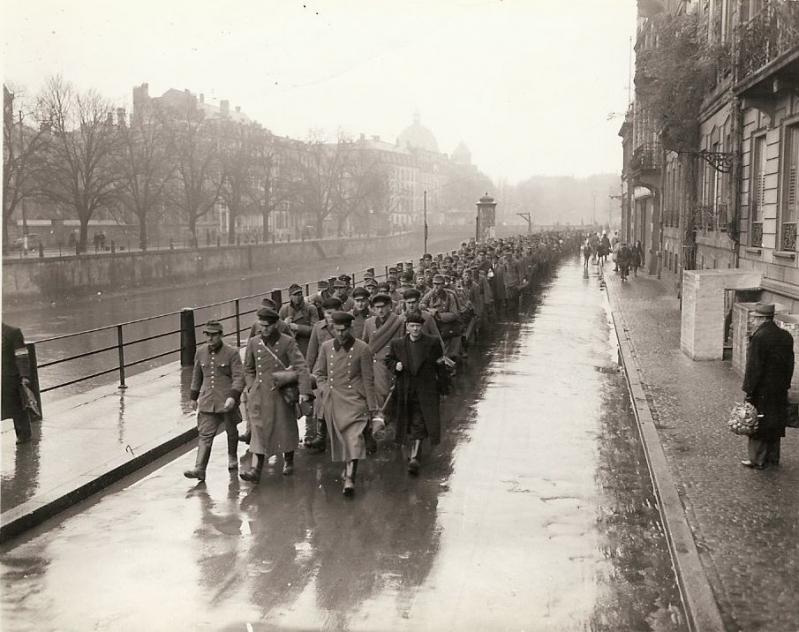 Captured German military policemen and Gestapo personnel