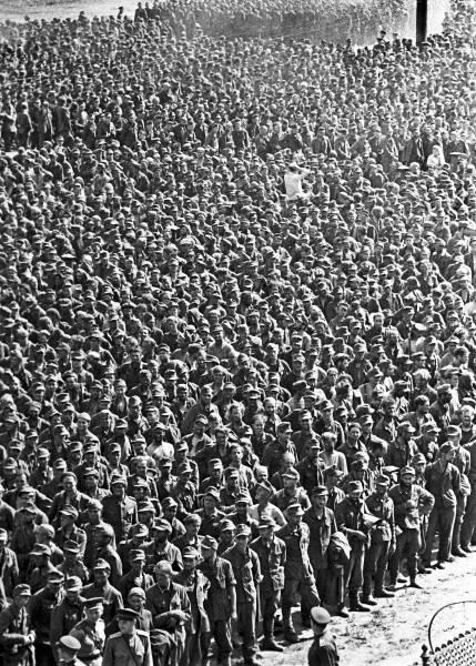 German prisoners-of-war in Moscow