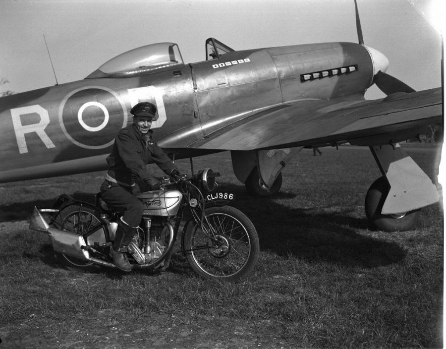 Flight of Typhoon Ib MN746 and Flight Lieutenant L E Park on 1944-06-27