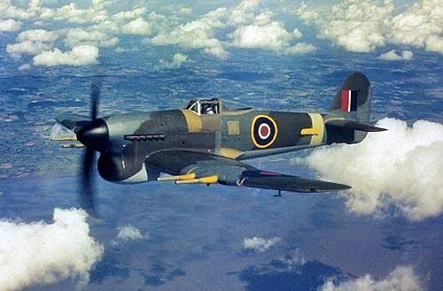 Flight of Typhoon Ib MP152 and Flying Officer G W Hewson  on 1944-09-09