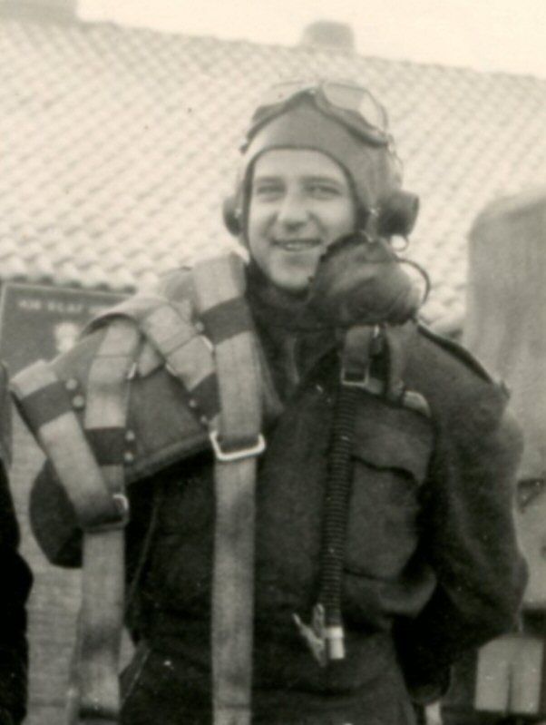Flight of Typhoon Ib PD569 and Warrant Officer J P Dewar on 1945-01-13