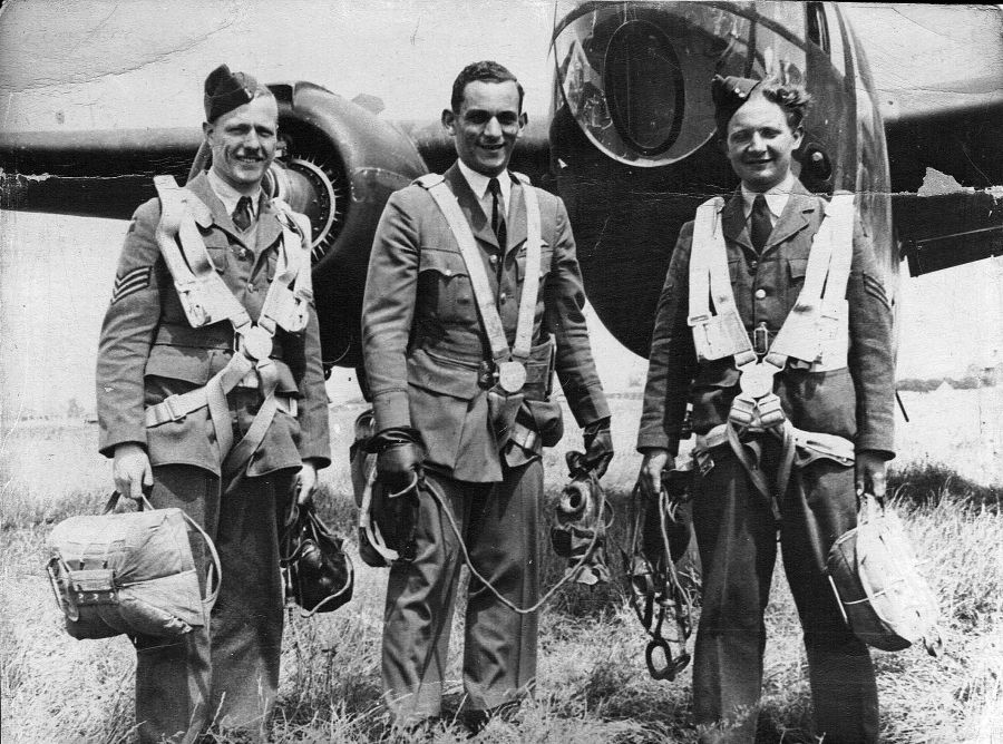 Flight of Boston III W8351 and Flight Sergeant H E D Tilby on 1942-04-03