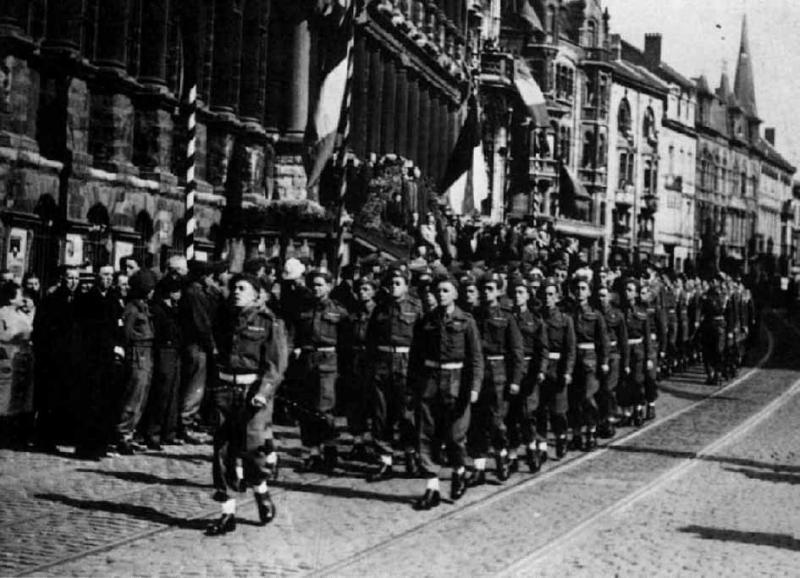 7th Armoured Division (UK) re-assembled in Malines