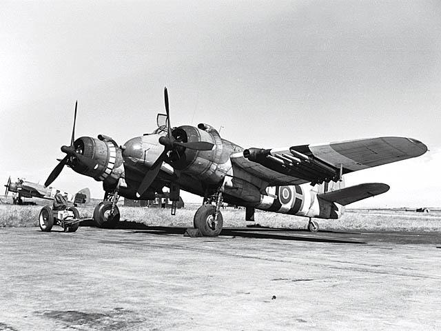 Coastal Command Beaufighter attacking minesweepers 44-6-12