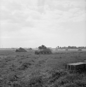 13th/18th Royal Hussars advancing towards Ouistreham